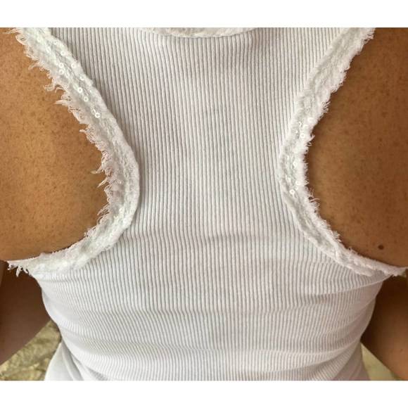 NEW LOOK MODE USA racerback top with sequins detail in white - Picture 3 of 4